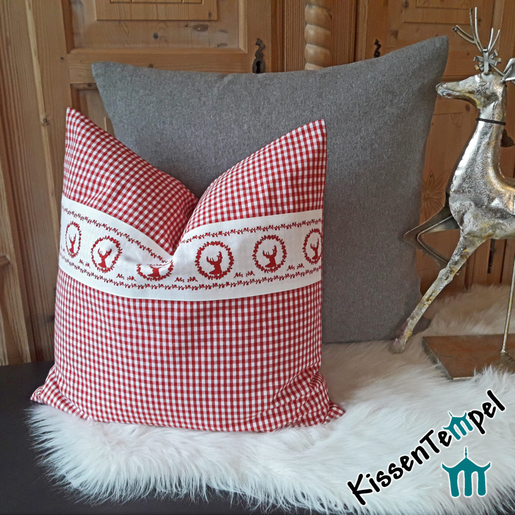 DekoKissen „Sepp“, im alpenländischen Landhausstil | Chalet-Stil mit Hirsch-Bordüre, rot-weiss kariert 40×40 oder 50×50 cm40×40 | 50×50 CM, KISSENHÜLLE