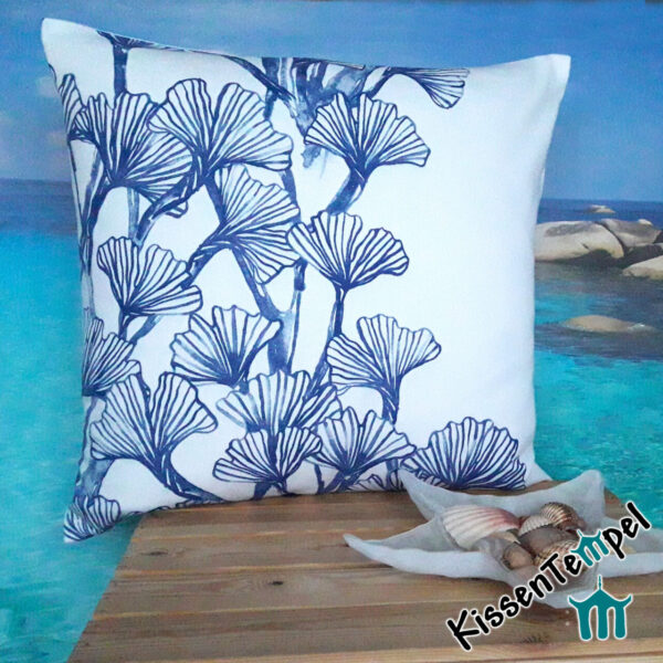 DekoKissen >Coral Reef< 50x50 cm, Kissenbezug, blau weiß, filigrane Korallen, maritimes LuxusKissen