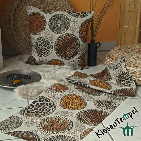 Animalprint Tischläufer >Mandala Africa< Mitteldecke, Africa meets Asia, braun schwarz beige grau , Tierdruck, Animal Print, Leopard Tiger