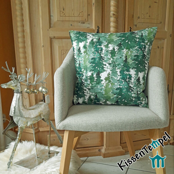 DekoKissen "Canada" gemalte Tannenbäume, Tannenwald in mint, grün, dunkelgrün für Winter und Weihnachten
