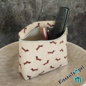 Handgenähte KosmetikTasche "Dackel" | KissenTempel